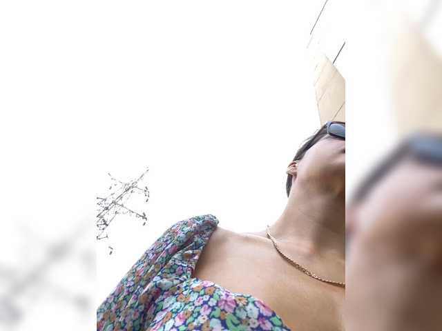 Lovelygirls1 live cam on BongaCams