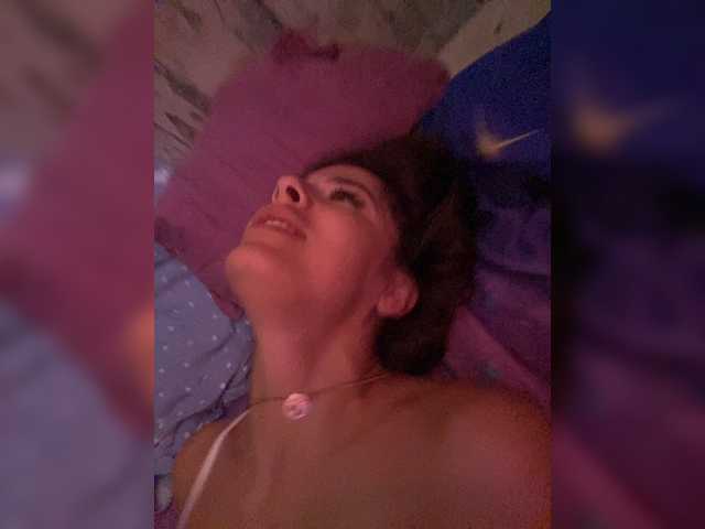 Lovelygirls1 live cam on BongaCams