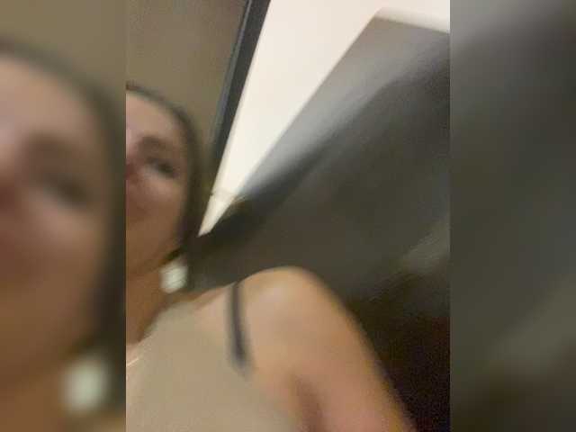 Lovelygirls1 live cam on BongaCams