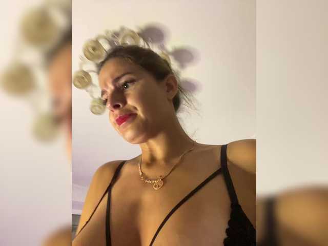 Lovelygirls1 live webcam show