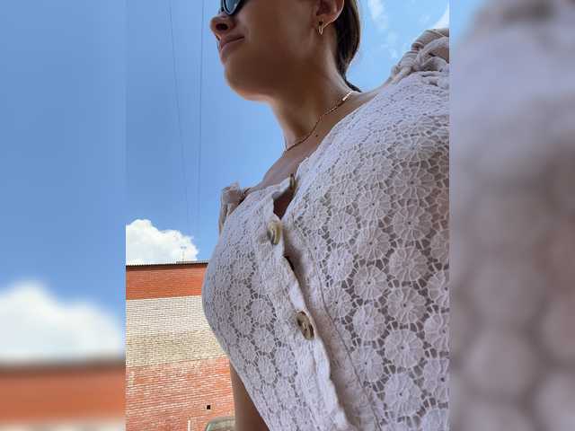 Lovelygirls1