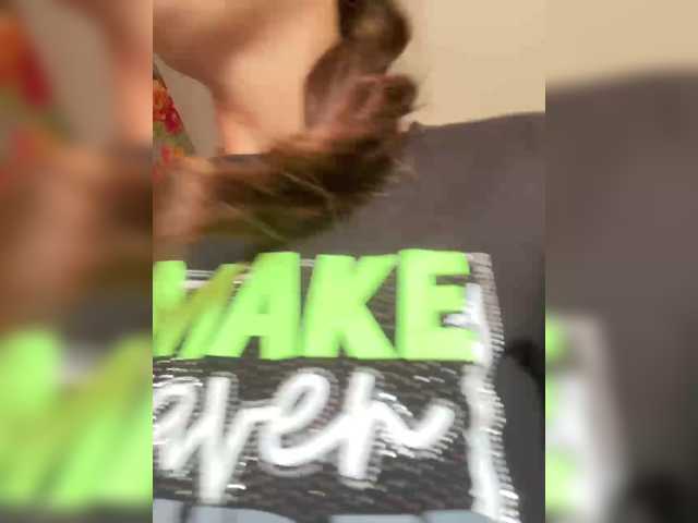 Lovelygirls1 live cam on BongaCams