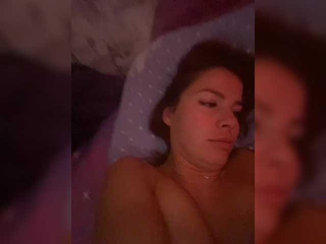 lovelygirls1 cam belle