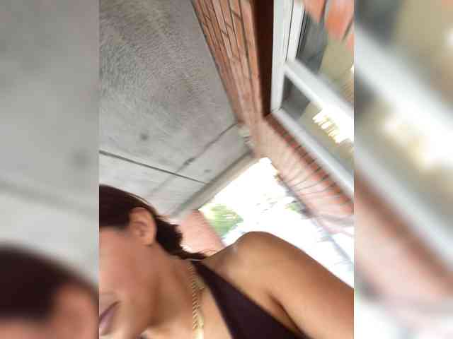 Lovelygirls1 webcam