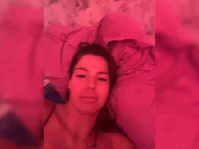 Lovelygirls1 webcam