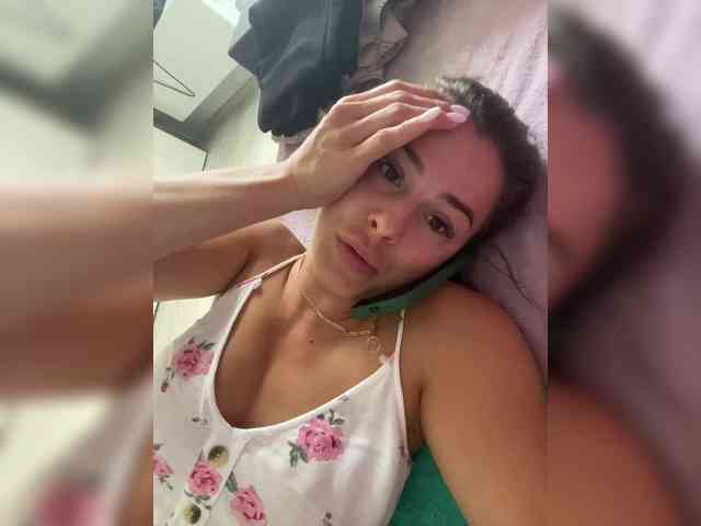 Lovelygirls1 webcam