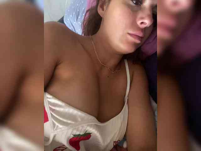 Lovelygirls1 webcam