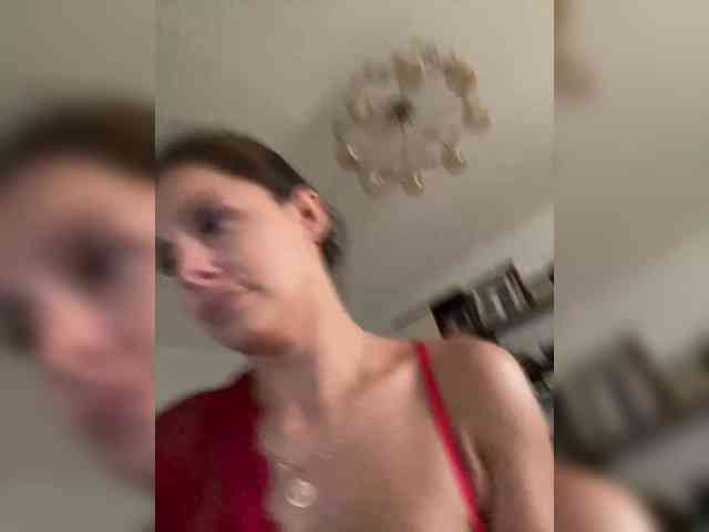 Lovelygirls1 webcam