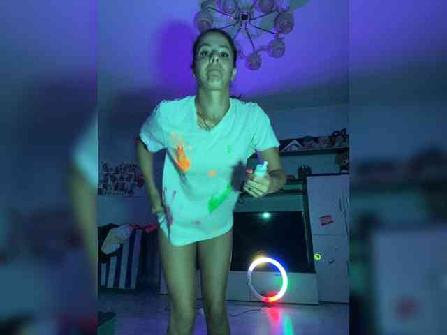 Lovelygirls1 webcam