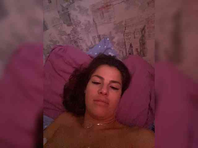 Lovelygirls1 Live Webcam on BongaCams