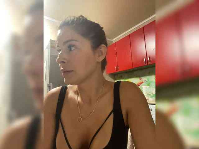 Lovelygirls1 webcam