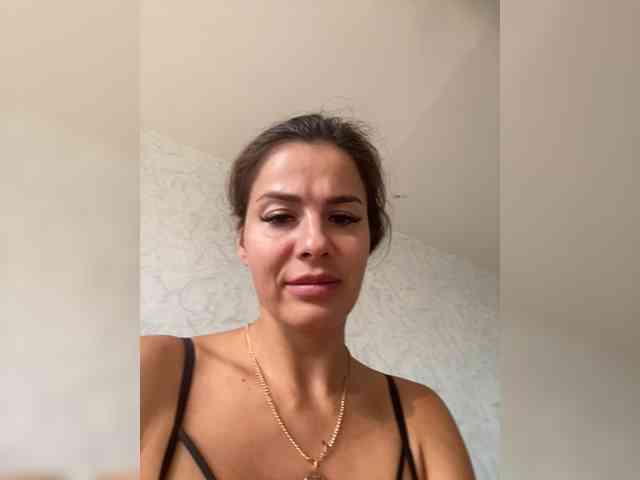 Lovelygirls1 webcam