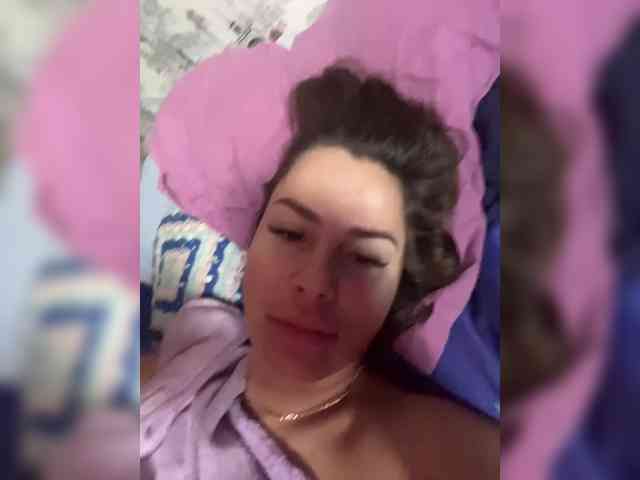 Lovelygirls1 webcam