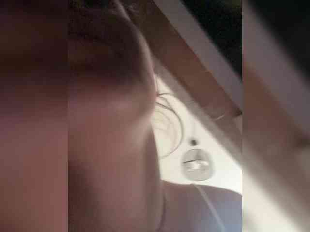 Lovelygirls1 webcam