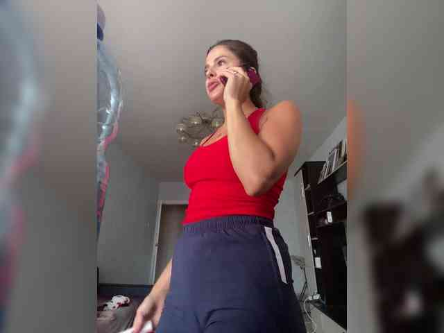 Lovelygirls1 webcam