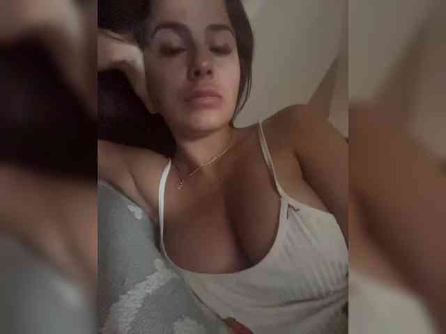 Lovelygirls1 webcam