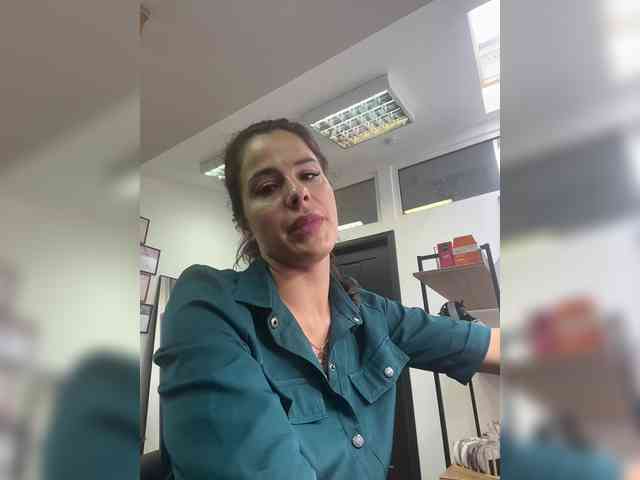 Lovelygirls1 webcam
