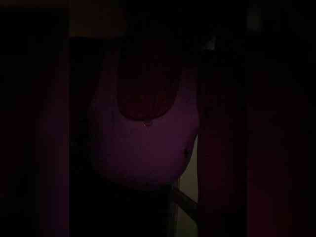 Lovelygirls1 webcam