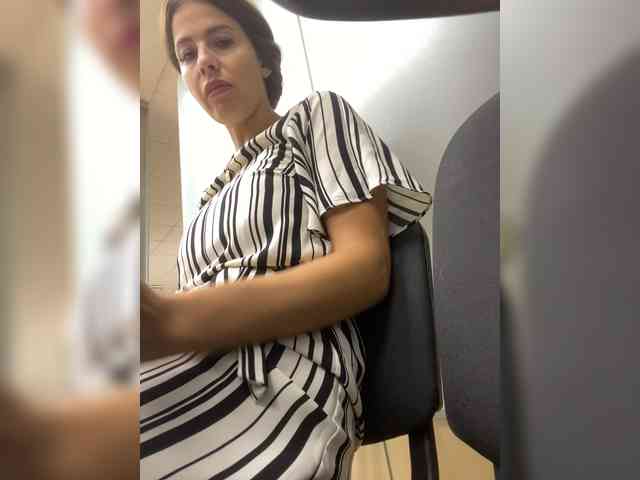 Lovelygirls1 webcam