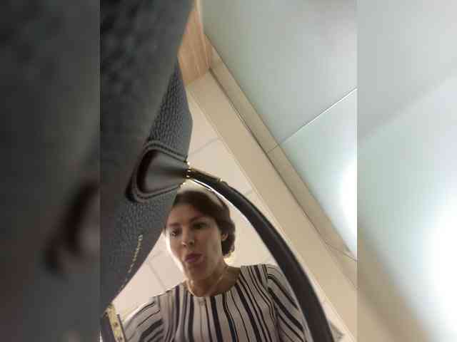 Lovelygirls1 webcam