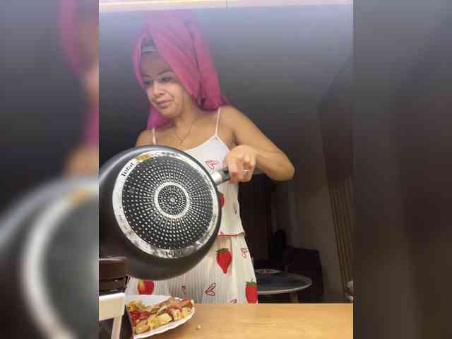 Lovelygirls1 webcam