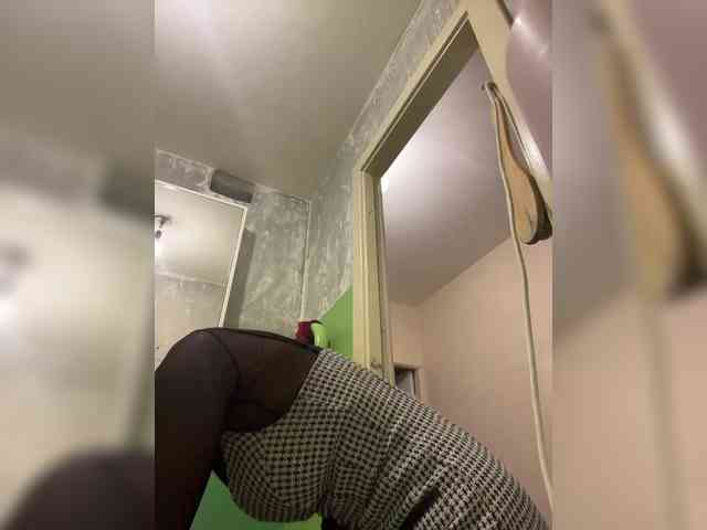Lovelygirls1 webcam