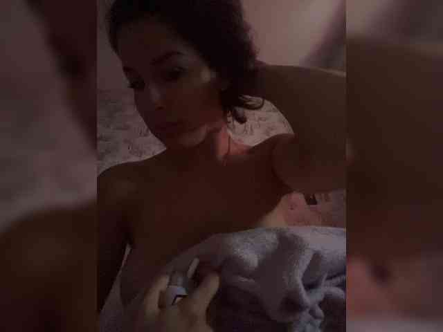 Lovelygirls1 webcam