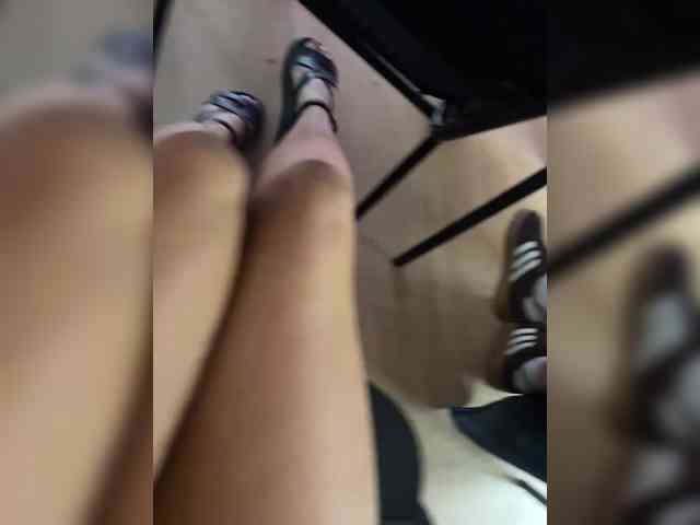 Lovelygirls1 webcam