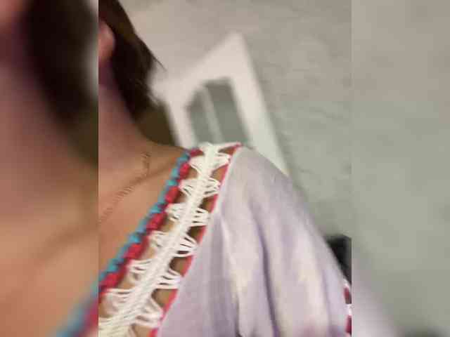 Lovelygirls1 webcam