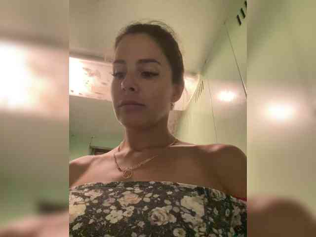 Lovelygirls1 webcam