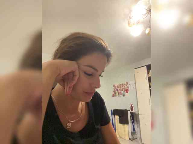 Lovelygirls1 webcam