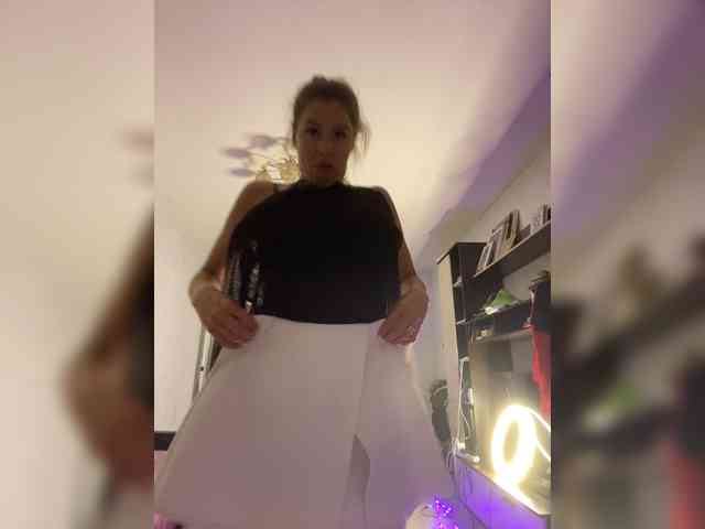 Lovelygirls1 webcam