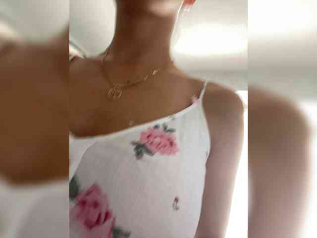 Lovelygirls1 webcam