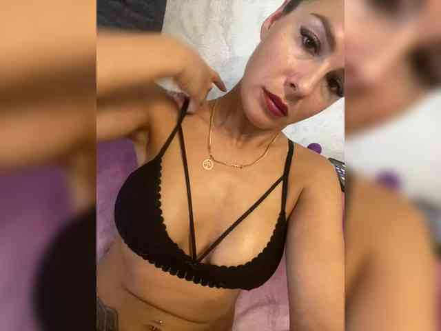 Lovelygirls1