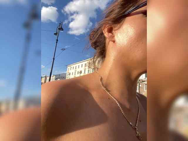 Lovelygirls1