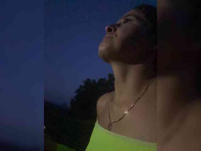 Lovelygirls1 webcam