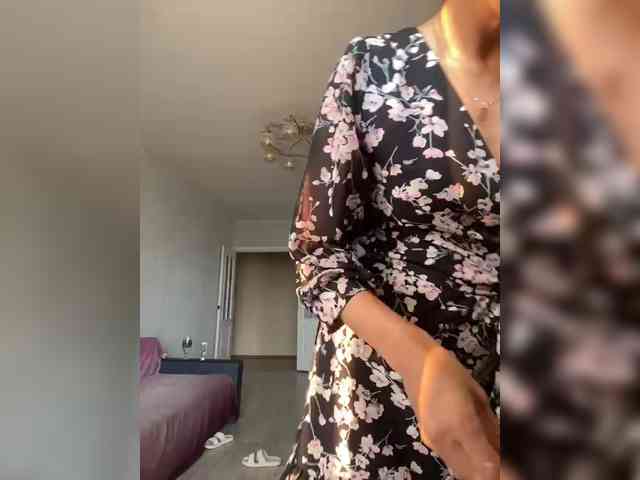 Lovelygirls1 webcam