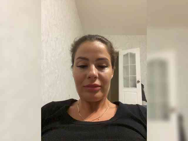Lovelygirls1 webcam