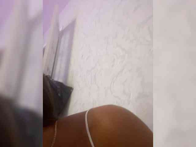 Lovelygirls1 webcam