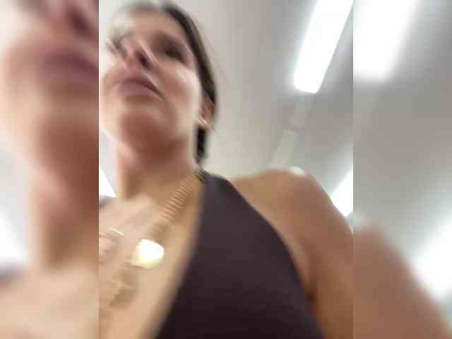 Lovelygirls1 webcam