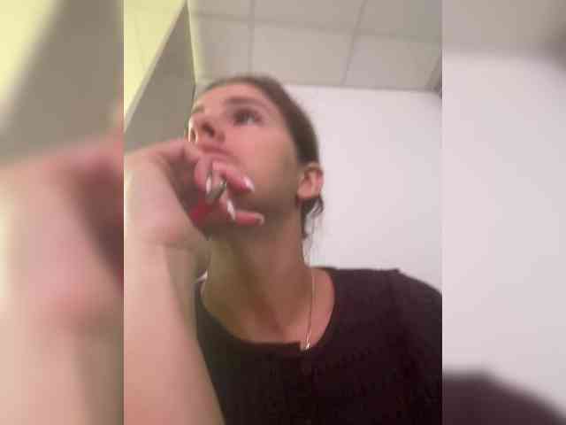 Lovelygirls1 webcam