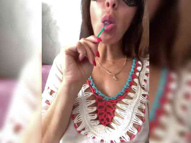 Lovelygirls1 webcam