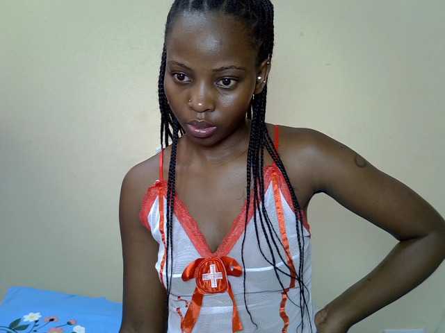 Sweetcandice live cam on BongaCams