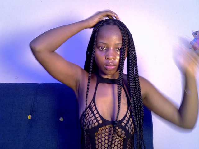 Sweetcandice live cam on BongaCams