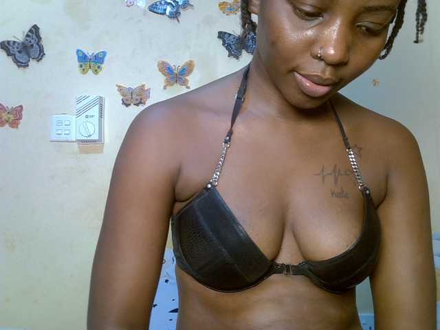 Sweetcandice live cam on BongaCams