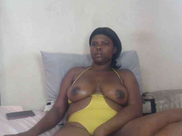 Sexycaramelxxx webcam