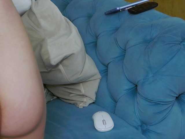 LeiaHux live cam on BongaCams