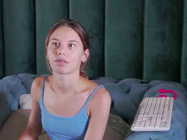 LeiaHux