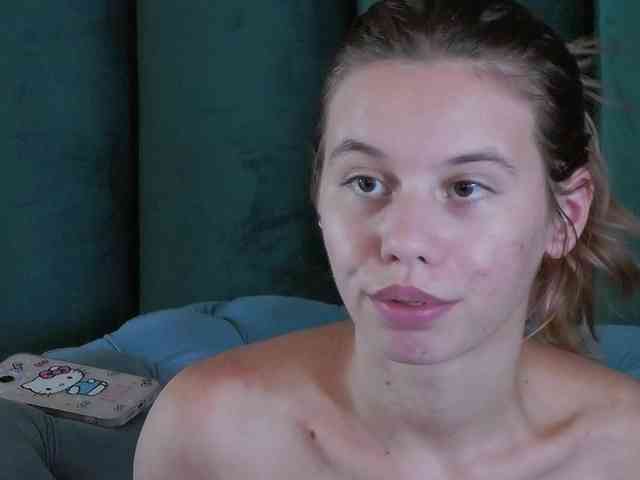 LeiaHux