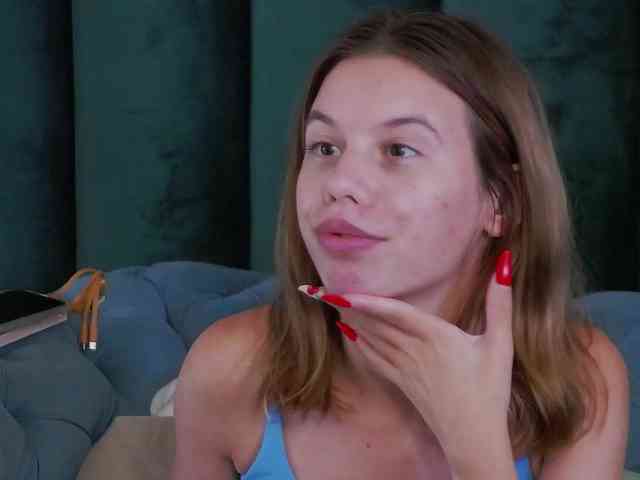 LeiaHux